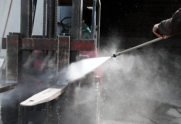 Best Sidewalk Pressure Washing  in Grosse Pointe Farms, MI